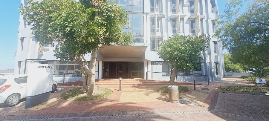 To Let commercial Property for Rent in Tyger Valley Western Cape